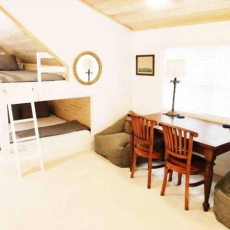 צ'רלסטון Liz Lane Cottage- Entire Guesthouse מראה חיצוני תמונה